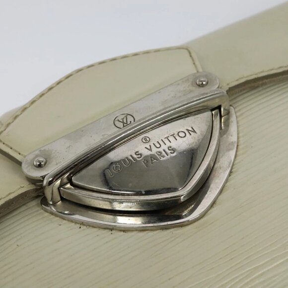 LOUIS VUITTON Epi Pochette Montaigne Bag White Yvoire - Picture 7 of 15